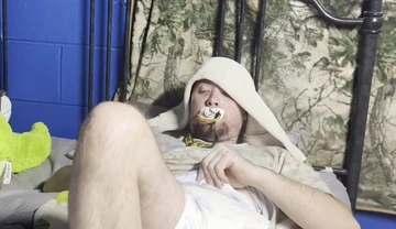 Diaper Mickel&colon; getting off