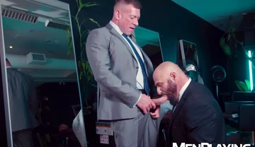 Muscular Bruce Beckham relentlessly bareback with Mark Vallant