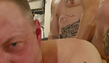 Bareback fuck and pissed in my ass