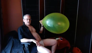 138) Round 2 with Big Yellow Balloon B2Pop?