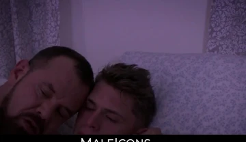 Big dick DILF Max Sargent's intense passion for Troy Accola's asshole